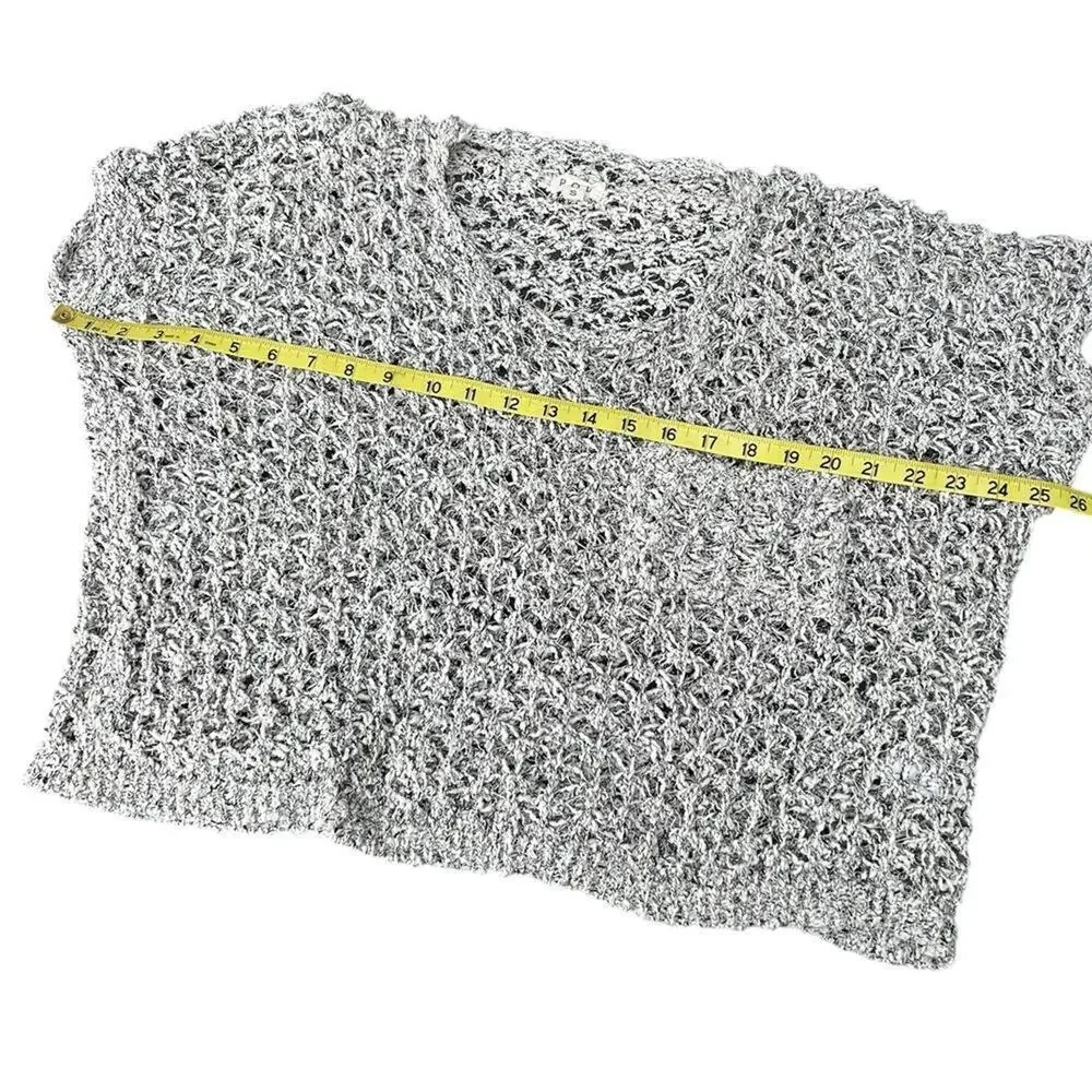 POL open weave, oversized crew neck, cropped sleeveless sweater, women's size S